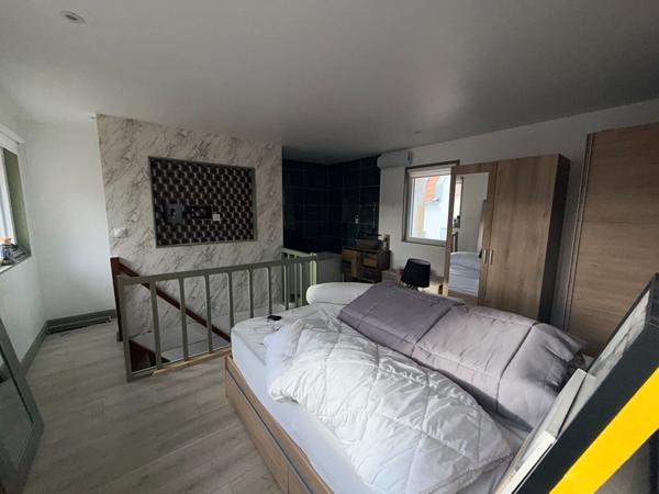 Immeuble à usage commercial et d'habitation 119m²