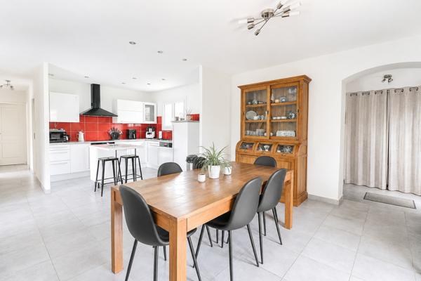 Maison familiale rénovée de 156 m² – 4 ch