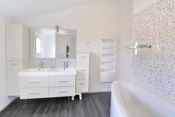 Maison familiale rénovée de 156 m² – 4 ch