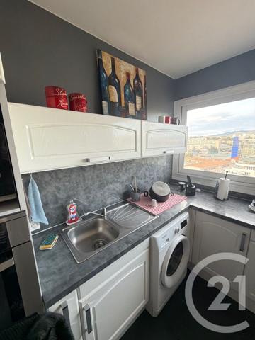 Appartement F3 à vendre  3 pièces - 74,10 m2 MARSEILLE - 13004
