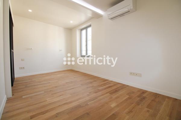 Appartement 4 pièces - 197 m²