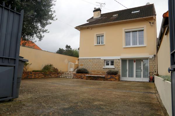 Ézanville (95460) MAISON T6 EZANVILLE