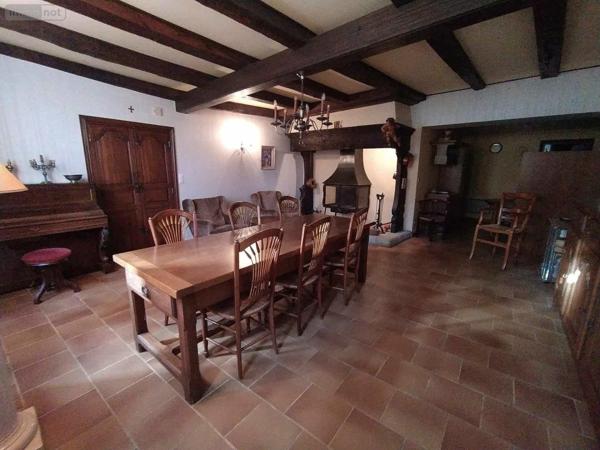 Immeuble à vendre à Maurs dans le Cantal (15600), ref : 059-1567