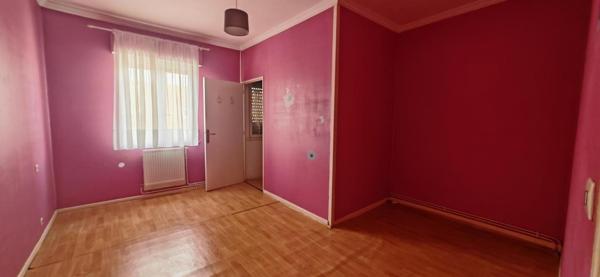 Maison T5 de ville 3 chambres à rafraichir