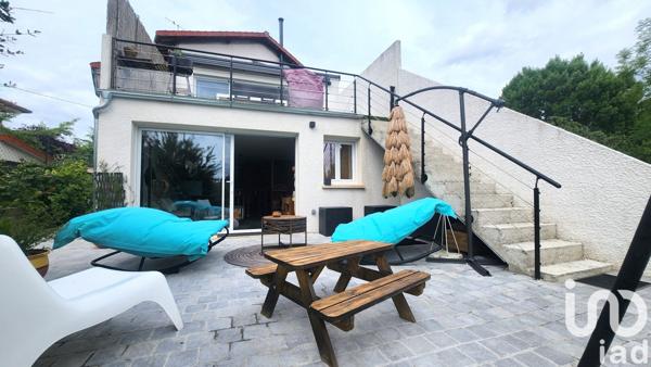 Maison à vendre 6 pièces 151 m² Longjumeau