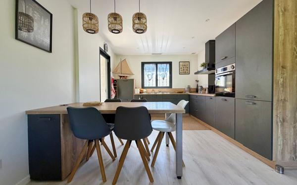 Maison à vendre    6 pièces •  Juvignac