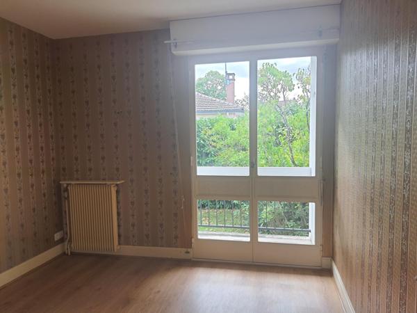 Maison à NERIS-LES-BAINS, 03310 - 9 pièces 162m²