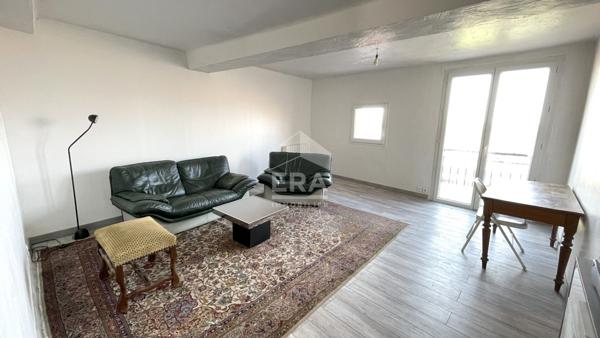 À vendre ? Superbe 3 pièces de caractère.