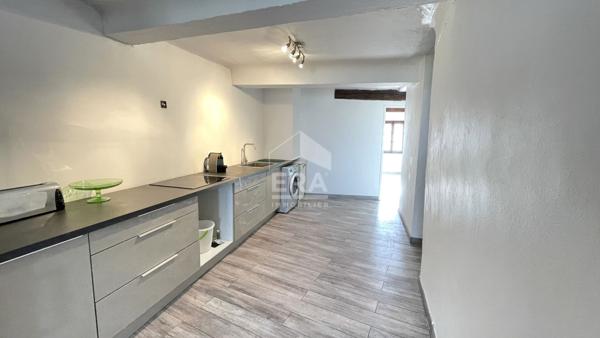 À vendre ? Superbe 3 pièces de caractère.