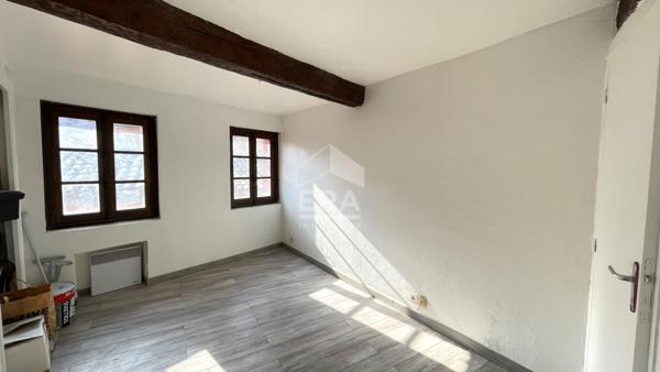À vendre ? Superbe 3 pièces de caractère.