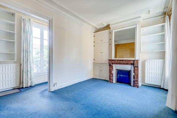 Appartement familial à rénover Paris 75017 Batignolles 4/5 pièces 84 m2