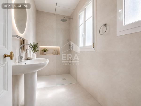 Appartement familial à rénover Paris 75017 Batignolles 4/5 pièces 84 m2