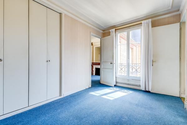 Appartement familial à rénover Paris 75017 Batignolles 4/5 pièces 84 m2