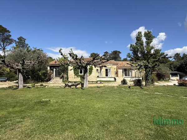 maison de campagne Suze-la-Rousse (26790)