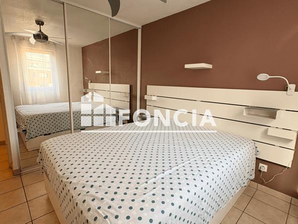 Location Appartement meublé 3 pièces 53.86 m² - 1 AVENUE GENERAL CARMILLE La Seyne Sur Mer 83500