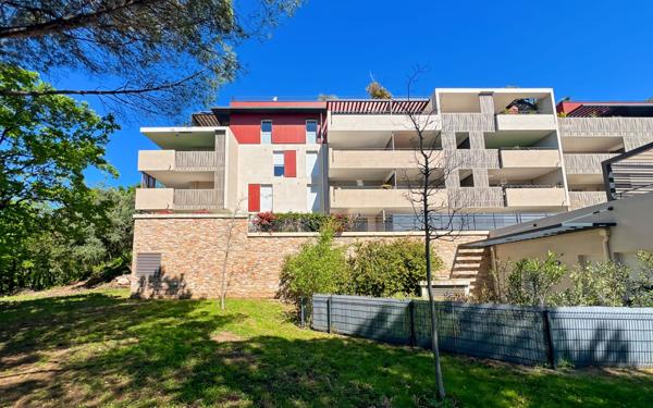 Appartement à vendre    3 pièces • 60,33 m2 Fréjus