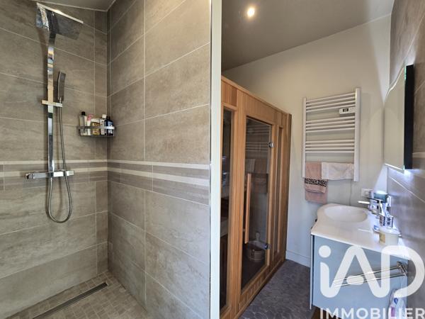 Maison à vendre 10 pièces 250 m² Cognac