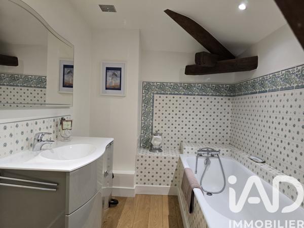 Maison à vendre 10 pièces 250 m² Cognac