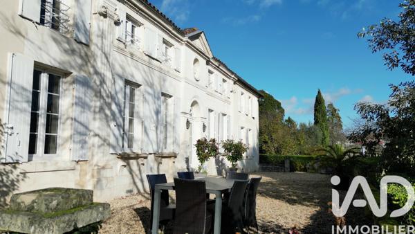 Maison à vendre 10 pièces 250 m² Cognac