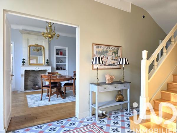 Maison à vendre 10 pièces 250 m² Cognac