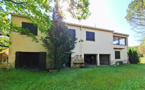 Maison à vendre    6 pièces •  Rians