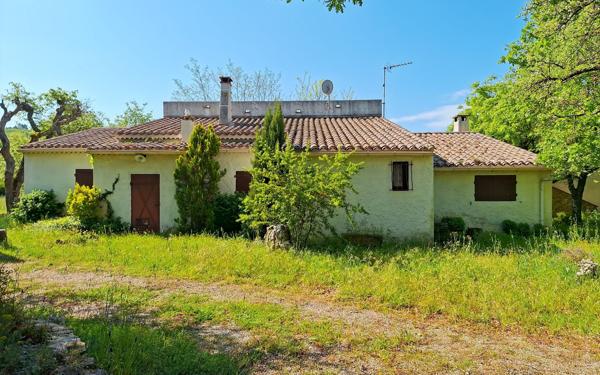 Maison à vendre    6 pièces •  Rians