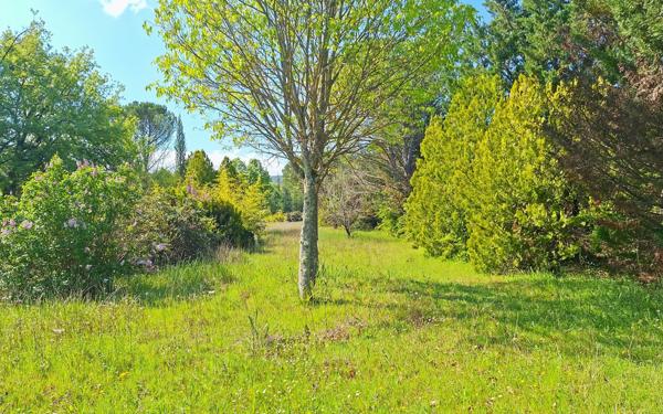 Maison à vendre    6 pièces •  Rians