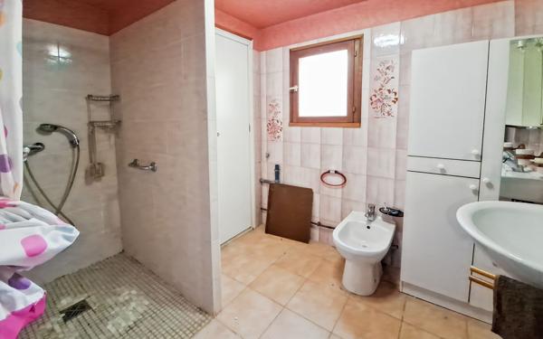 Maison à vendre    6 pièces •  Rians