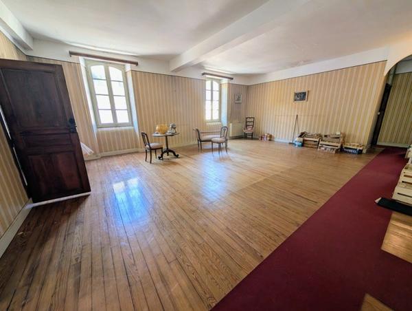 Maison à vendre |                                       Pierrefitte-Nestalas |                                        18 pièces  |  358 m²