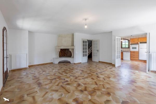 Maison à vendre |  Lunel |  8 pièces | 200 m²