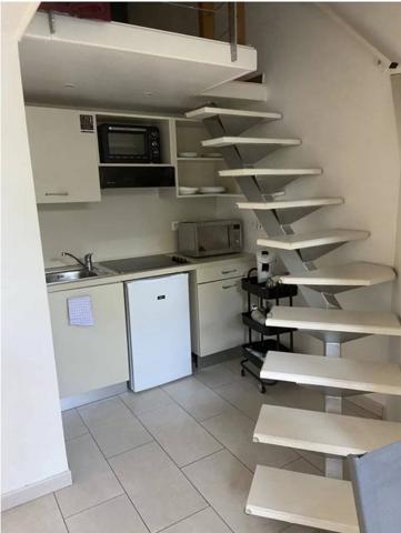 Beau studio meublé à louer à Golfe Juan