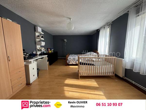 Ensemble immobilier - Maison 160 m² + 2 hangars + grand terrain - Barlin