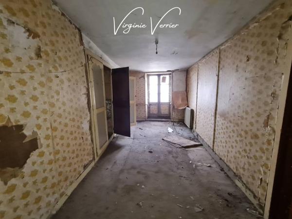 Immeuble à vendre 9 pièces de 130 m²