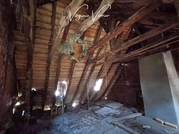 Immeuble à vendre 9 pièces de 130 m²