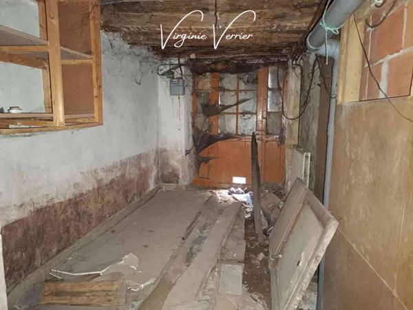 Immeuble à vendre 9 pièces de 130 m²