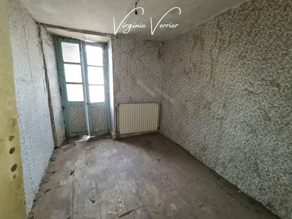 Immeuble à vendre 9 pièces de 130 m²