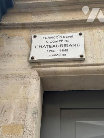 PARIS 7eme - RUE SAINT DOMINIQUE - BUREAU A VENDRE -