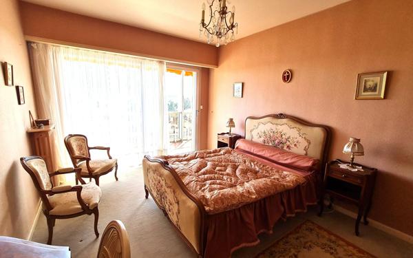 Appartement à vendre    4 pièces • 131 m2 Agen