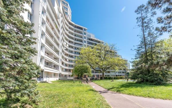 Appartement à vendre    4 pièces • 81 m2 Créteil