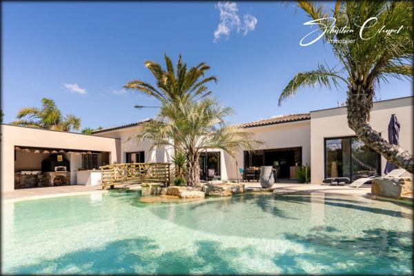 Villa d’exception avec lagon privé et pool house – Un air de Bali à 15 min de Pézenas