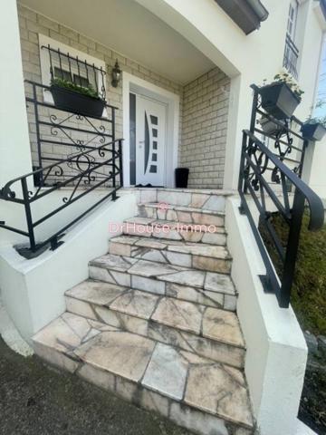 Maison à vendre 14 pièces de 285 m²