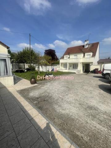 Maison à vendre 14 pièces de 285 m²