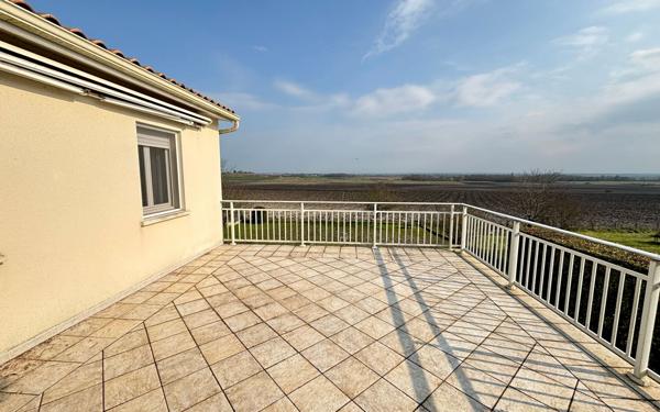 Maison à vendre    5 pièces •  Breuillet