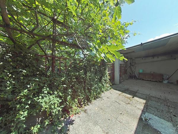 Maison jumelée à Woippy – 4 chambres, garage double, jardin