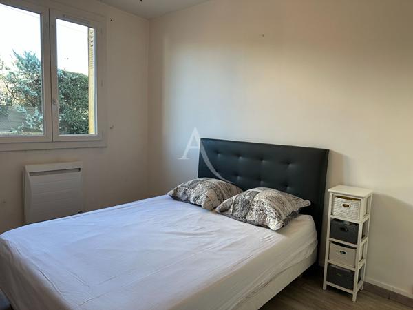 APPARTEMENT TYPE 4 REZ DE CHAUSSEE DANS RESIDENCE FERMEE LOGGIA CAVE ET PARKING