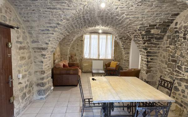 Maison à vendre    4 pièces •  Clarensac