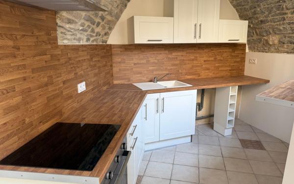 Maison à vendre    4 pièces •  Clarensac