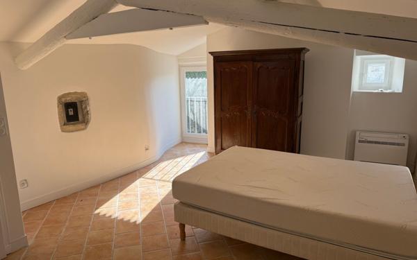 Maison à vendre    4 pièces •  Clarensac