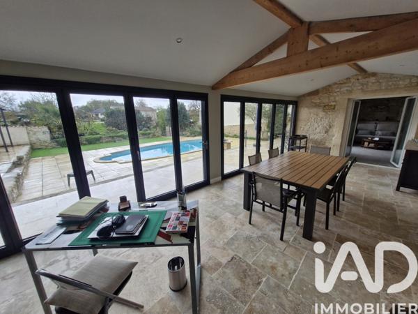 Maison à vendre 11 pièces 275 m² Saint-Savinien