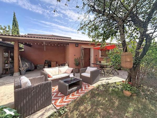 Maison 543 218 € Chassieu 5 p 131 m² DPE D
